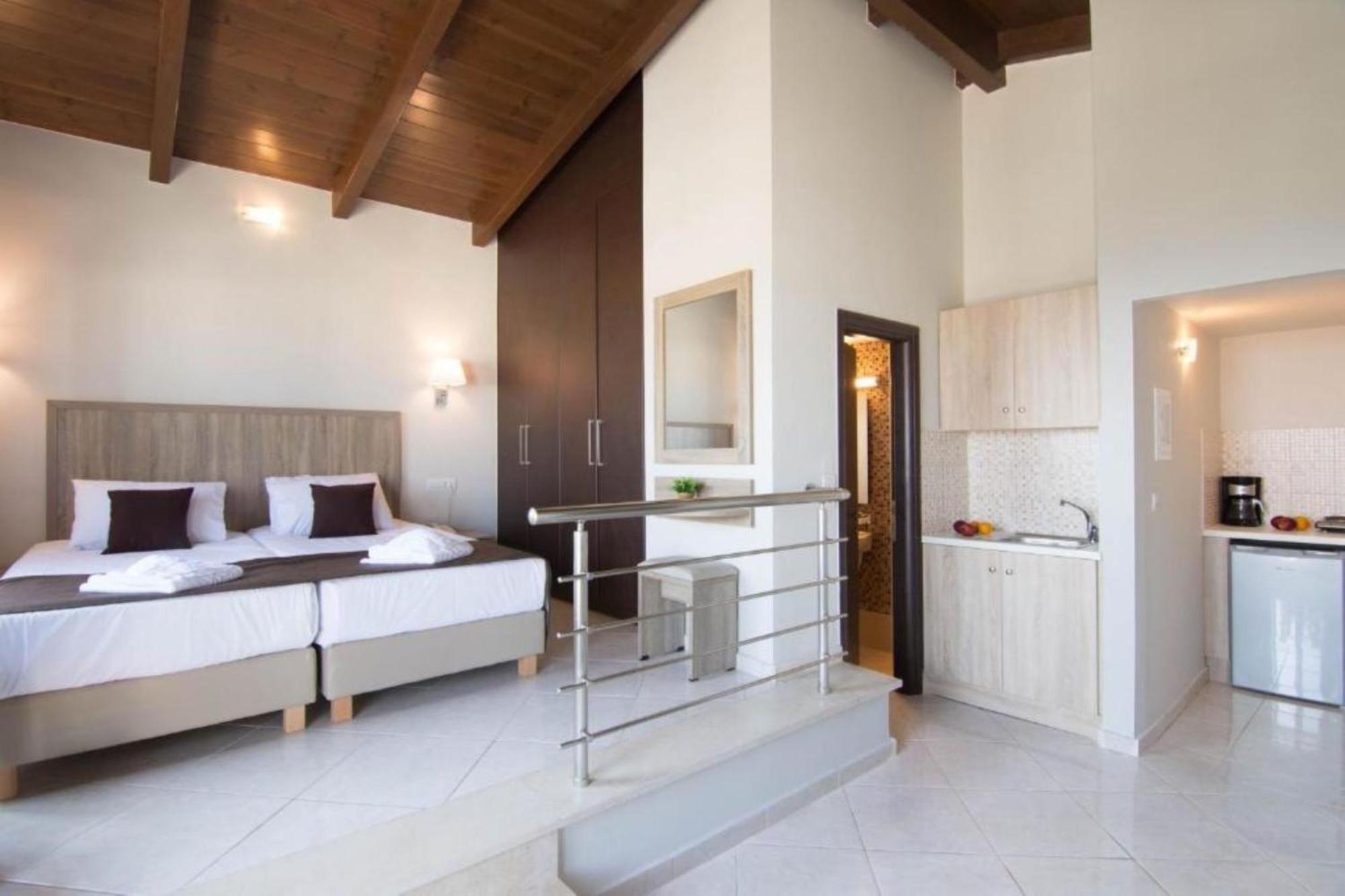 Carisa Suites And Apartments Малеме Экстерьер фото