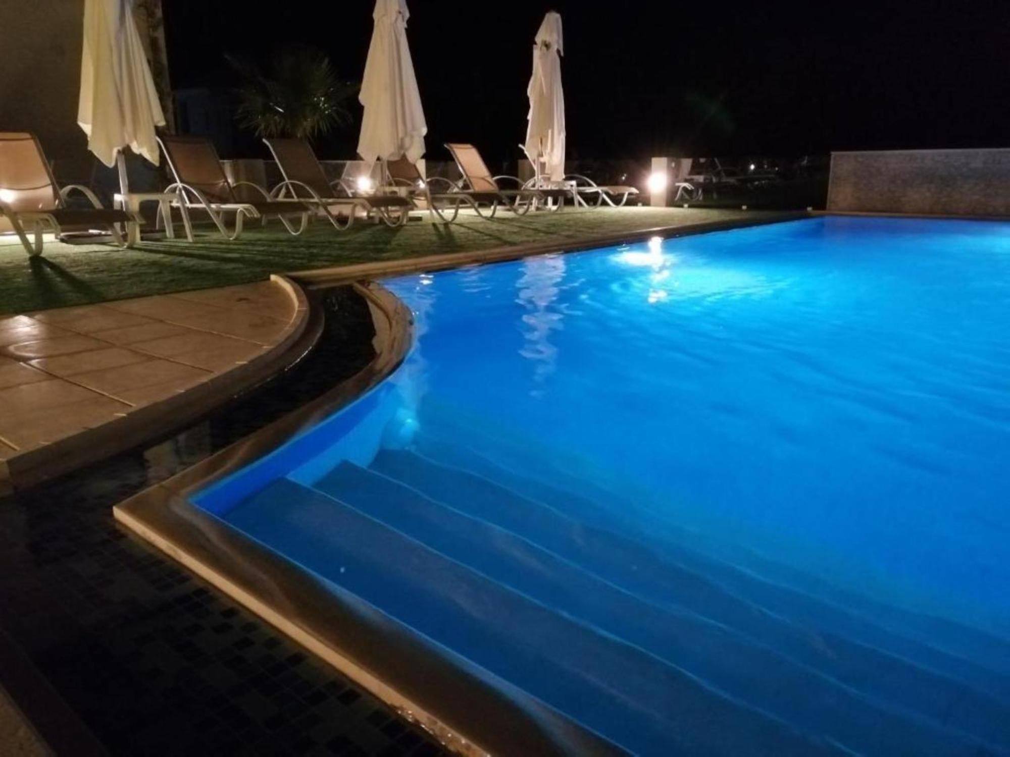Carisa Suites And Apartments Малеме Экстерьер фото
