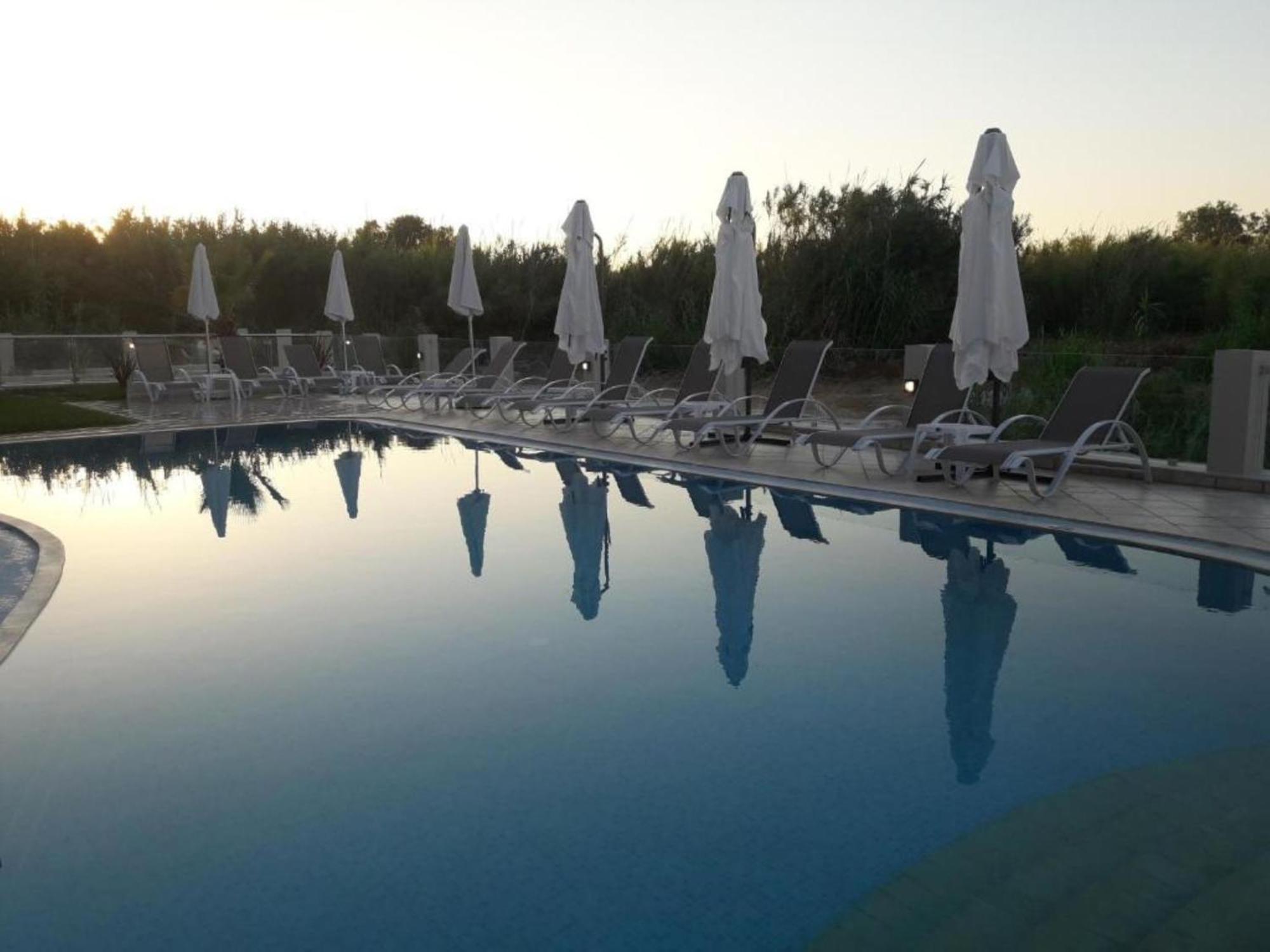 Carisa Suites And Apartments Малеме Экстерьер фото